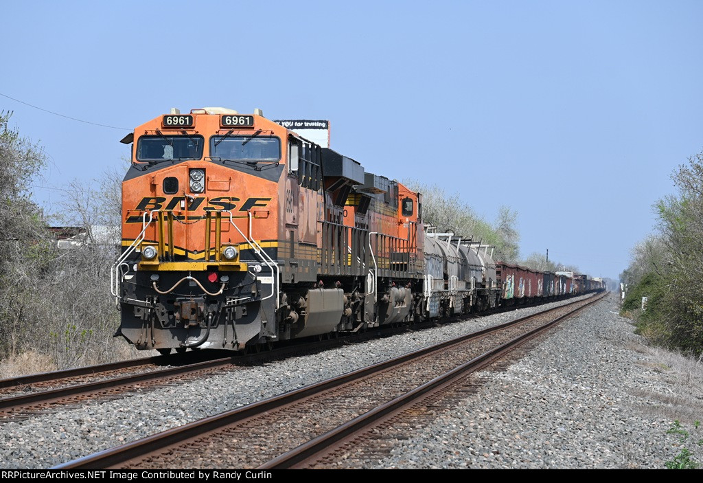 BNSF 6961 South